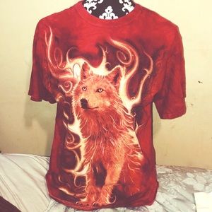 RED WOLF T-SHIRT.